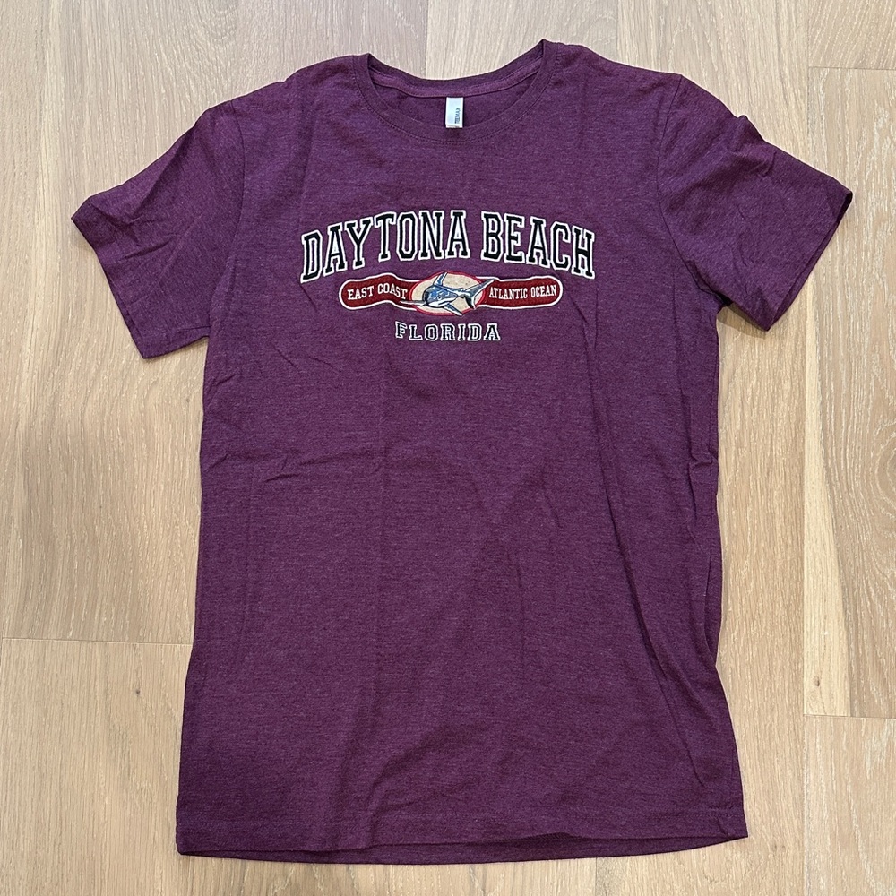 Daytona Beach Graphic T-Shirt Purple Maroon Womens Size Medium Vacation Casual